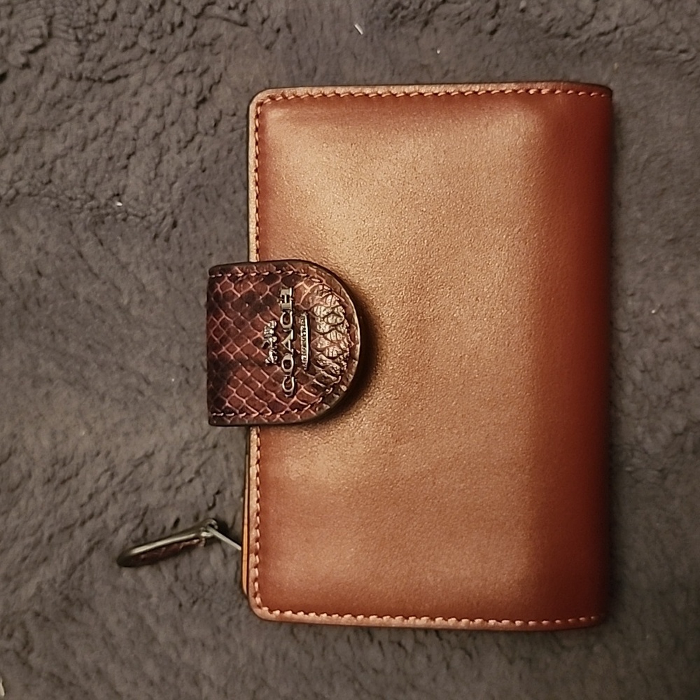 Coach Medium Corner Zip Wallet in Colorblock
